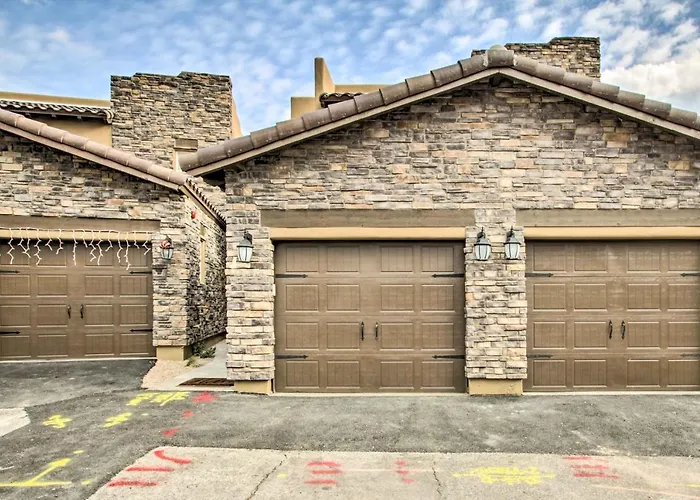 Walkable Townhome W/ Pool Access In Cave Creek! Cave Creek